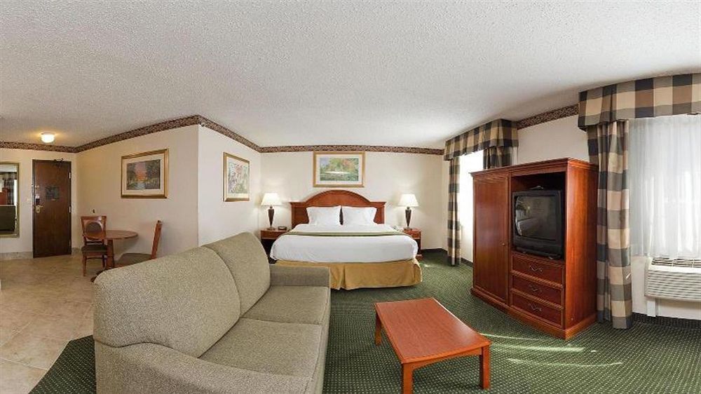Holiday Inn Express & Suites Johnstown By Ihg Экстерьер фото