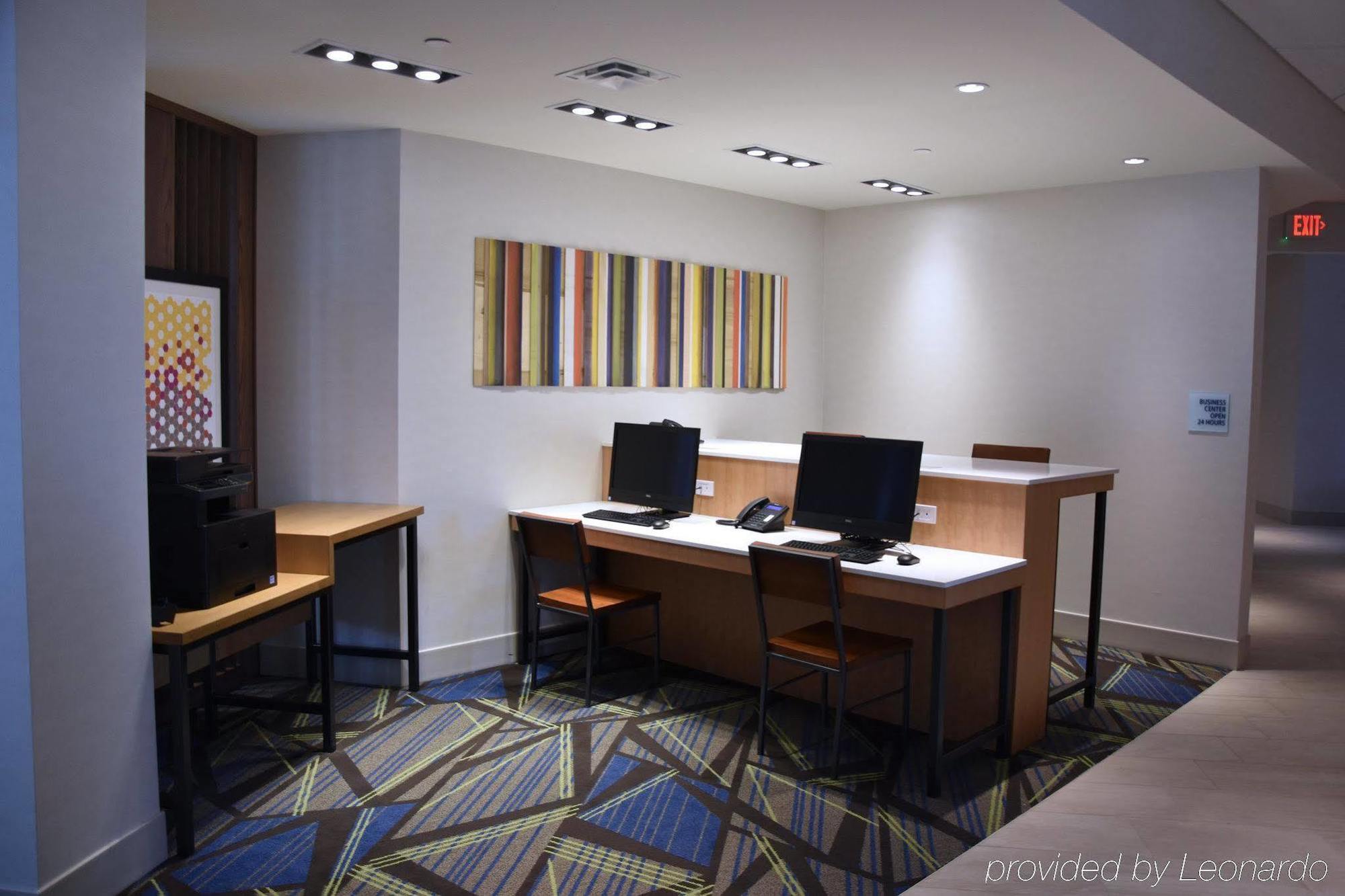 Holiday Inn Express & Suites Johnstown, An Ihg Hotel Экстерьер фото