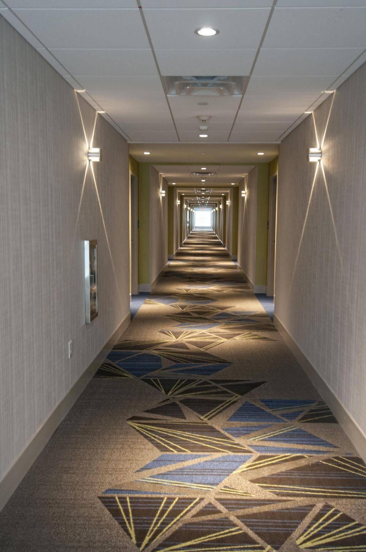 Holiday Inn Express & Suites Johnstown By Ihg Экстерьер фото