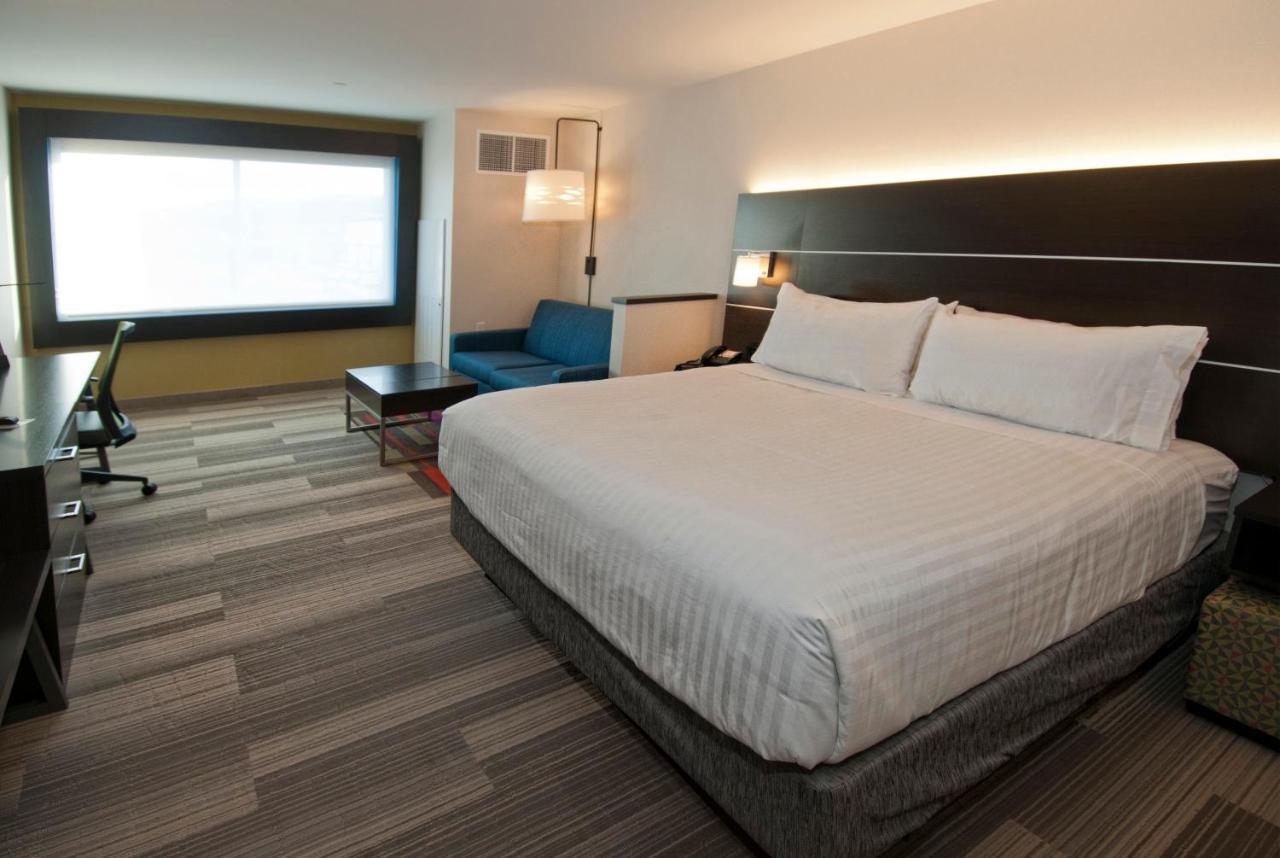 Holiday Inn Express & Suites Johnstown By Ihg Экстерьер фото