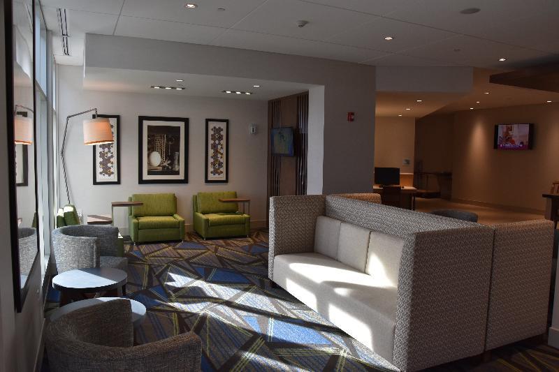 Holiday Inn Express & Suites Johnstown By Ihg Экстерьер фото